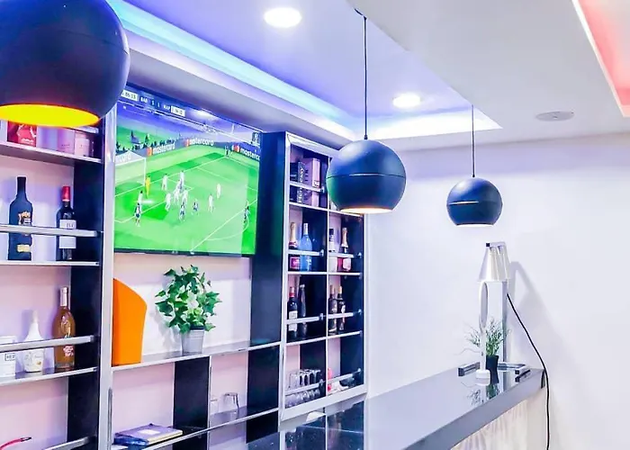 No 95 Suites VI