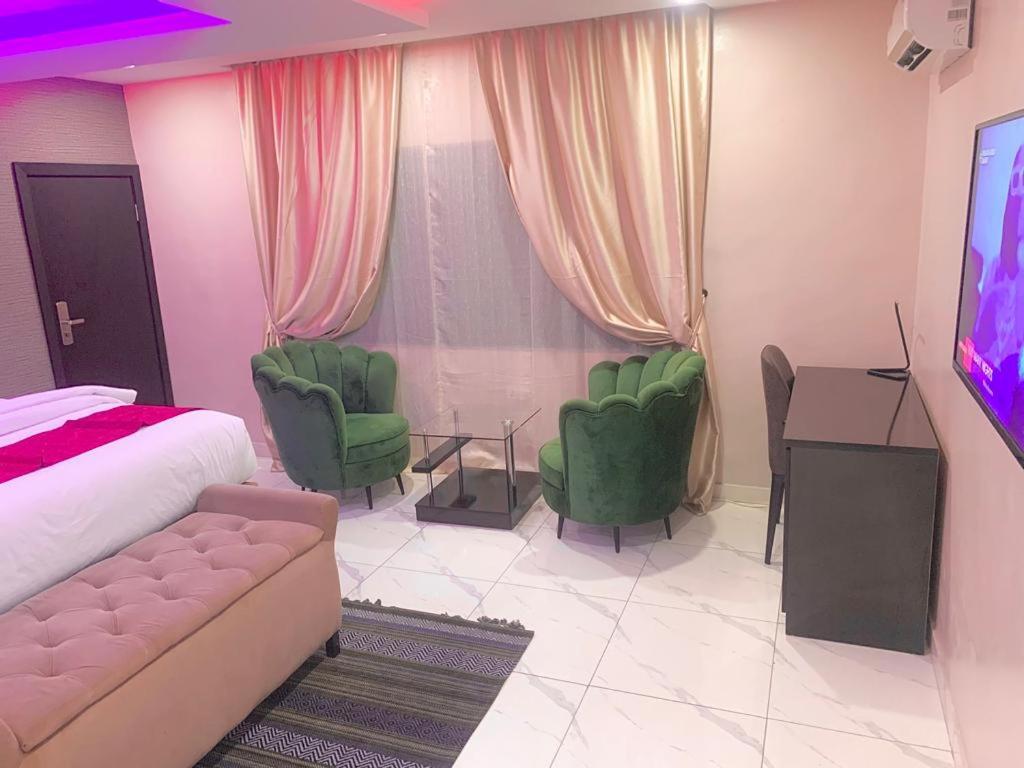 No 95 Vi Hotel Lagos